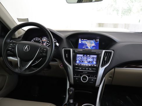 Used 2015 Acura TLX w/ Technology Package FWD image 2