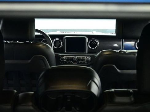 Used 2022 Jeep Wrangler Unlimited Rubicon w/ Trailer Tow Package image 67