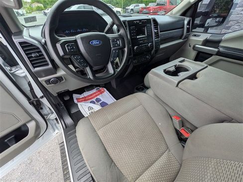Used 2019 Ford F250 XLT AWD/4WD image 14
