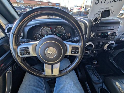 Used 2011 Jeep Wrangler Unlimited 70th Anniversary w/ Dual Top Group image 10