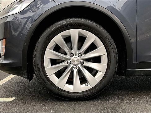 Used 2020 Tesla Model X Long Range image 14