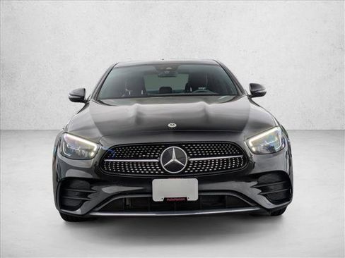 Used 2022 Mercedes-Benz E 350 Sedan image 5