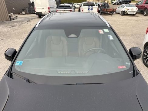 Used 2023 Volvo XC60 B5 Plus w/ Climate Package image 8