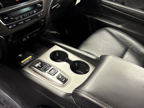 Used 2025 Honda Passport EX-L image 9