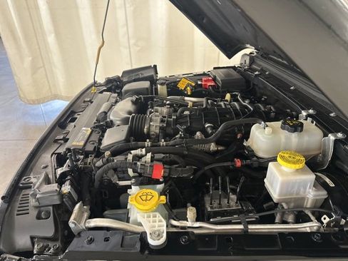 Used 2023 Jeep Gladiator Overland image 43