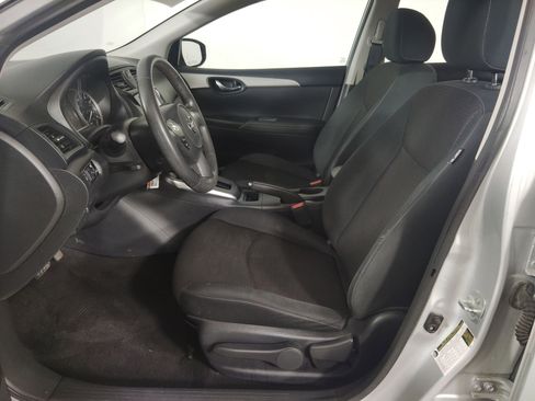 Used 2019 Nissan Sentra S image 5