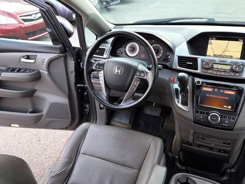 Used 2014 Honda Odyssey Touring Elite image 33