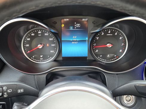 Used 2020 Mercedes-Benz GLC 300 4MATIC image 30