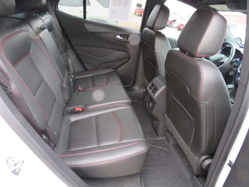Used 2022 Chevrolet Equinox RS w/ RS Leather Package image 11