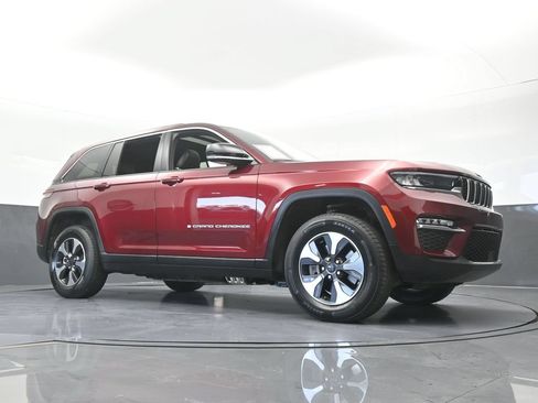 Used 2024 Jeep Grand Cherokee Limited 4xe AWD/4WD image 65