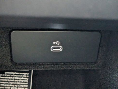 New 2025 Land Rover Range Rover Sport Dynamic SE image 28