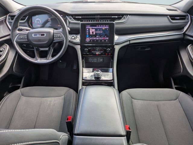 Used 2022 Jeep Grand Cherokee L Laredo w/ Luxury Tech Group I RWD image 18