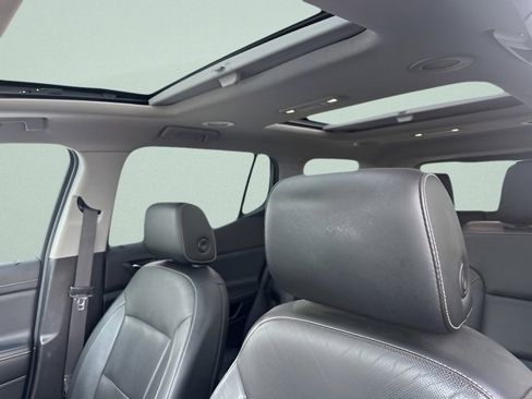 Used 2019 GMC Acadia SLT image 15