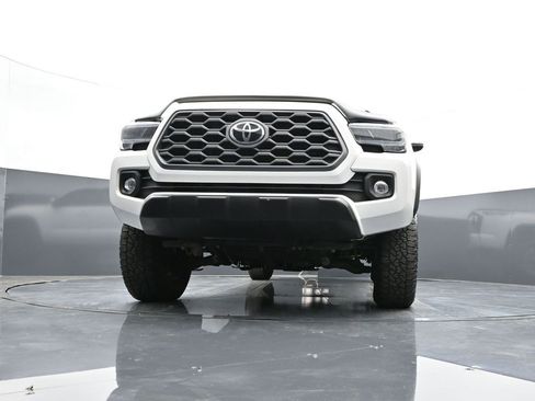 Used 2023 Toyota Tacoma TRD Off-Road w/ Technology Package AWD/4WD image 49