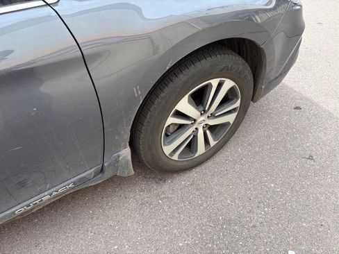 Used 2018 Subaru Outback 2.5i Limited image 14