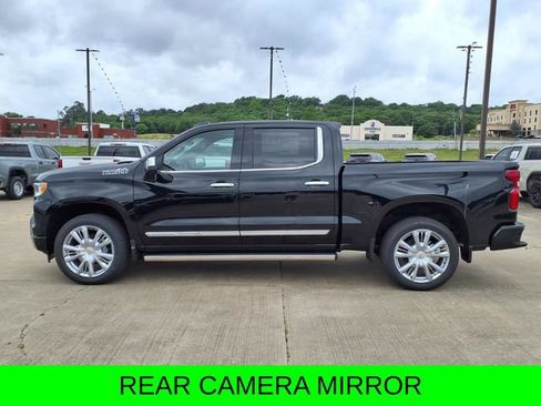 New 2026 Chevrolet Silverado 1500 High Country w/ High Country Premium Package AWD/4WD image 4