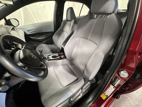 Used 2022 Toyota Corolla SE image 16