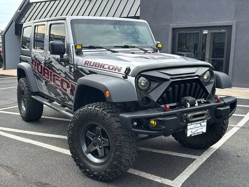 Used 2017 Jeep Wrangler Unlimited Rubicon w/ Max Tow Package AWD/4WD image 1