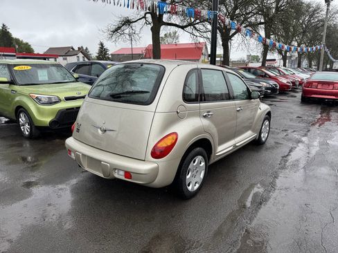 Used 2005 Chrysler PT Cruiser Touring FWD image 6