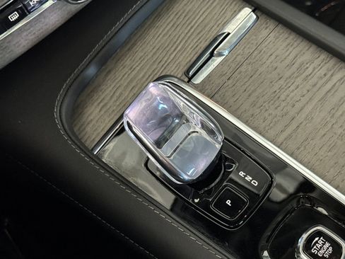 Used 2023 Volvo XC90 T8 Ultimate w/ Protection Package Premier image 25