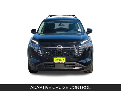 New 2026 Nissan Pathfinder SV image 4