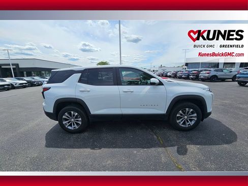 Used 2025 Chevrolet Equinox LT AWD/4WD image 4