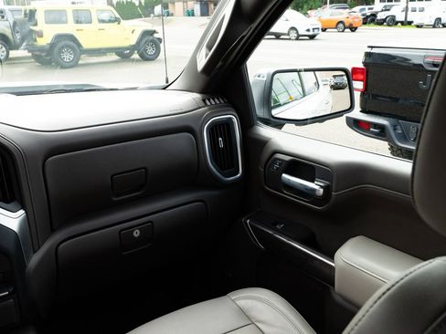 Used 2020 Chevrolet Silverado 1500 LTZ w/ LTZ Premium Package image 10