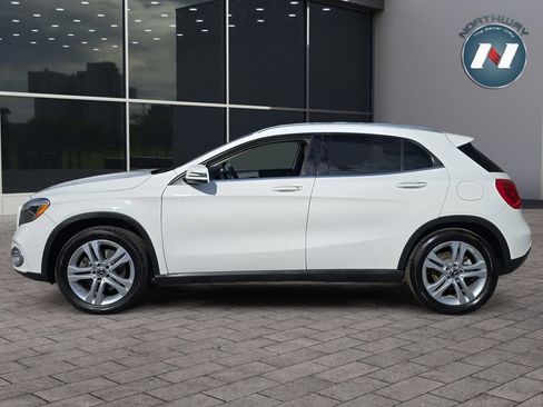 Used 2019 Mercedes-Benz GLA 250 4MATIC w/ Premium Package image 2