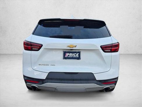 Used 2025 Chevrolet Blazer LT image 6