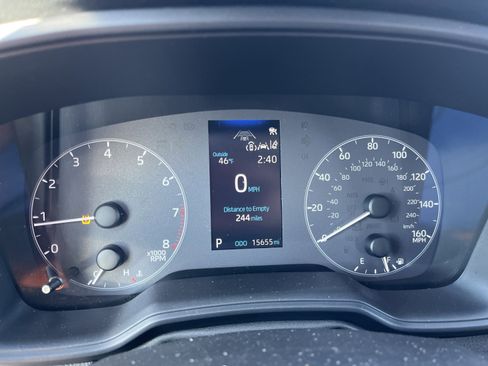 Used 2025 Toyota Corolla LE image 20