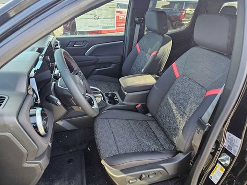 New 2025 Chevrolet Colorado Z71 w/ Technology Package image 22