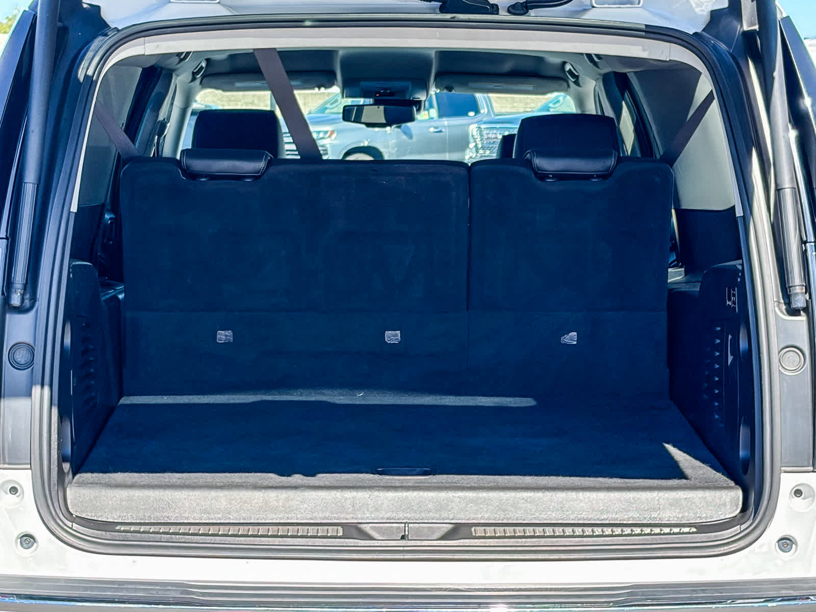 Used 2020 GMC Yukon XL Denali RWD image 49