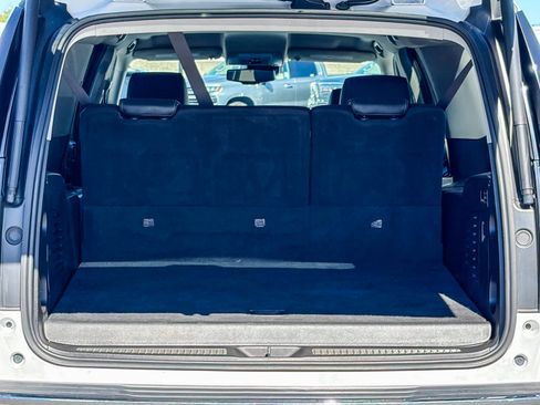 Used 2020 GMC Yukon XL Denali RWD image 49