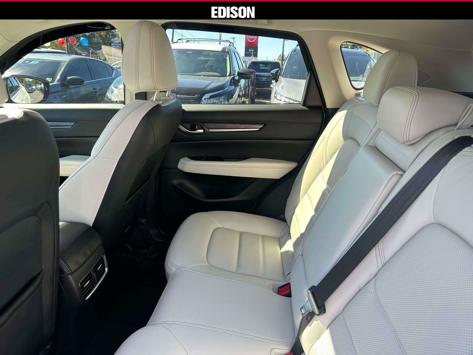 Used 2022 MAZDA CX-5 AWD 2.5 S w/ Premium Package image 9