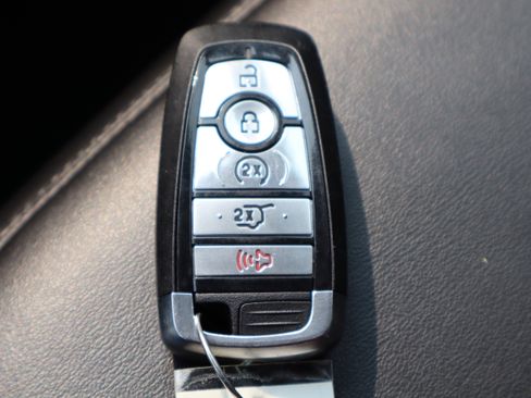 Used 2023 Ford Explorer XLT w/ Equipment Group 202A image 33