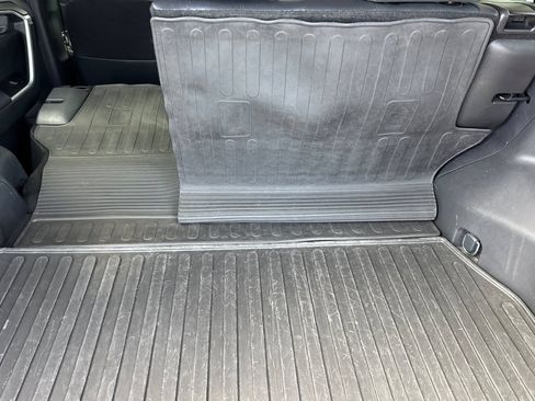 Used 2023 Toyota RAV4 XLE Premium FWD image 20