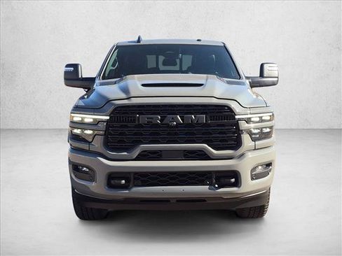 Used 2026 RAM 2500 Limited AWD/4WD image 2