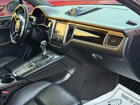 Used 2016 Porsche Macan S image 20