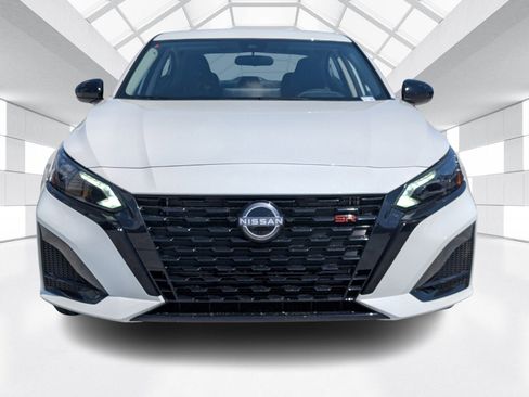 New 2026 Nissan Altima 2.5 SR image 2