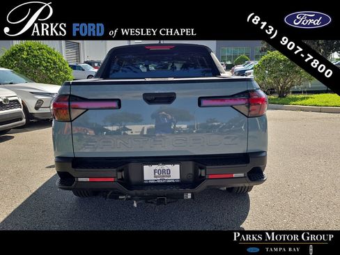 Used 2022 Hyundai Santa Cruz SEL w/ Activity Package FWD image 6