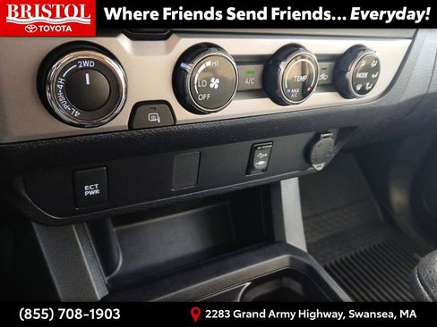 Used 2018 Toyota Tacoma SR5 image 20
