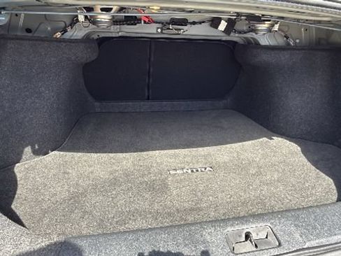 Used 2025 Nissan Sentra SV FWD image 27