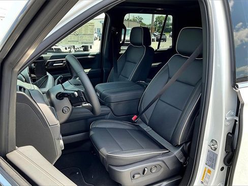 New 2025 Chevrolet Tahoe Premier w/ Sun And Tow Package image 9