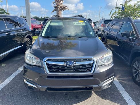Used 2017 Subaru Forester 2.5i Limited w/ Popular Package #2 AWD/4WD image 2