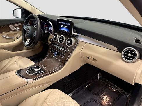 Certified 2018 Mercedes-Benz C 300 4MATIC Sedan image 29