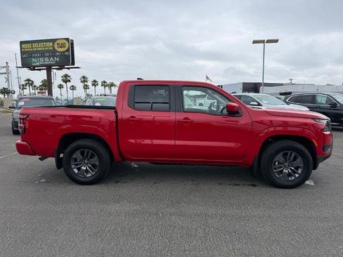 Certified 2025 Nissan Frontier SV RWD image 7
