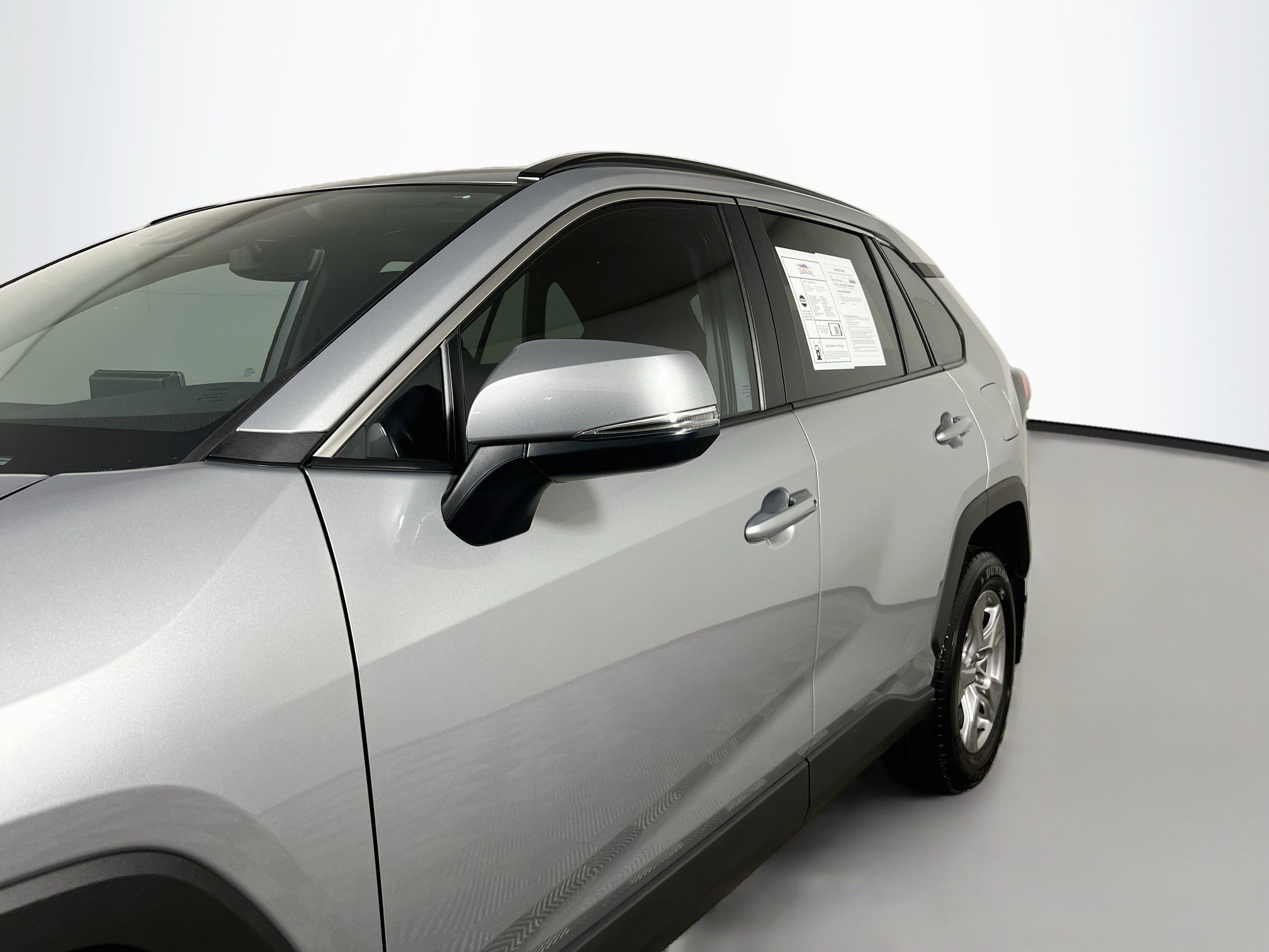 Used 2025 Toyota RAV4 XLE w/ Convenience Package FWD image 13
