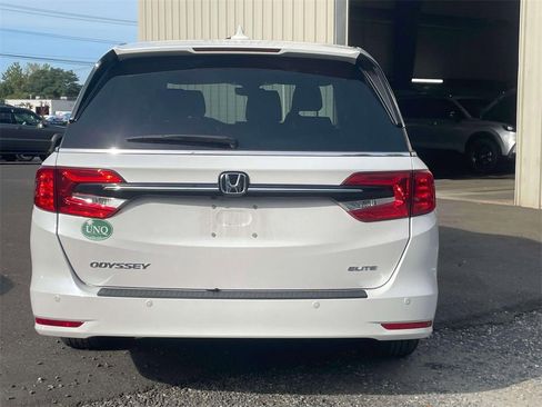 Certified 2023 Honda Odyssey Elite image 6
