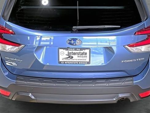Used 2023 Subaru Forester Premium AWD/4WD image 12
