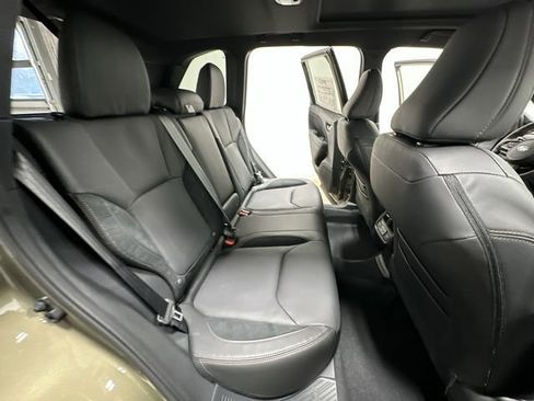 Certified 2025 Subaru Forester Touring AWD/4WD image 24
